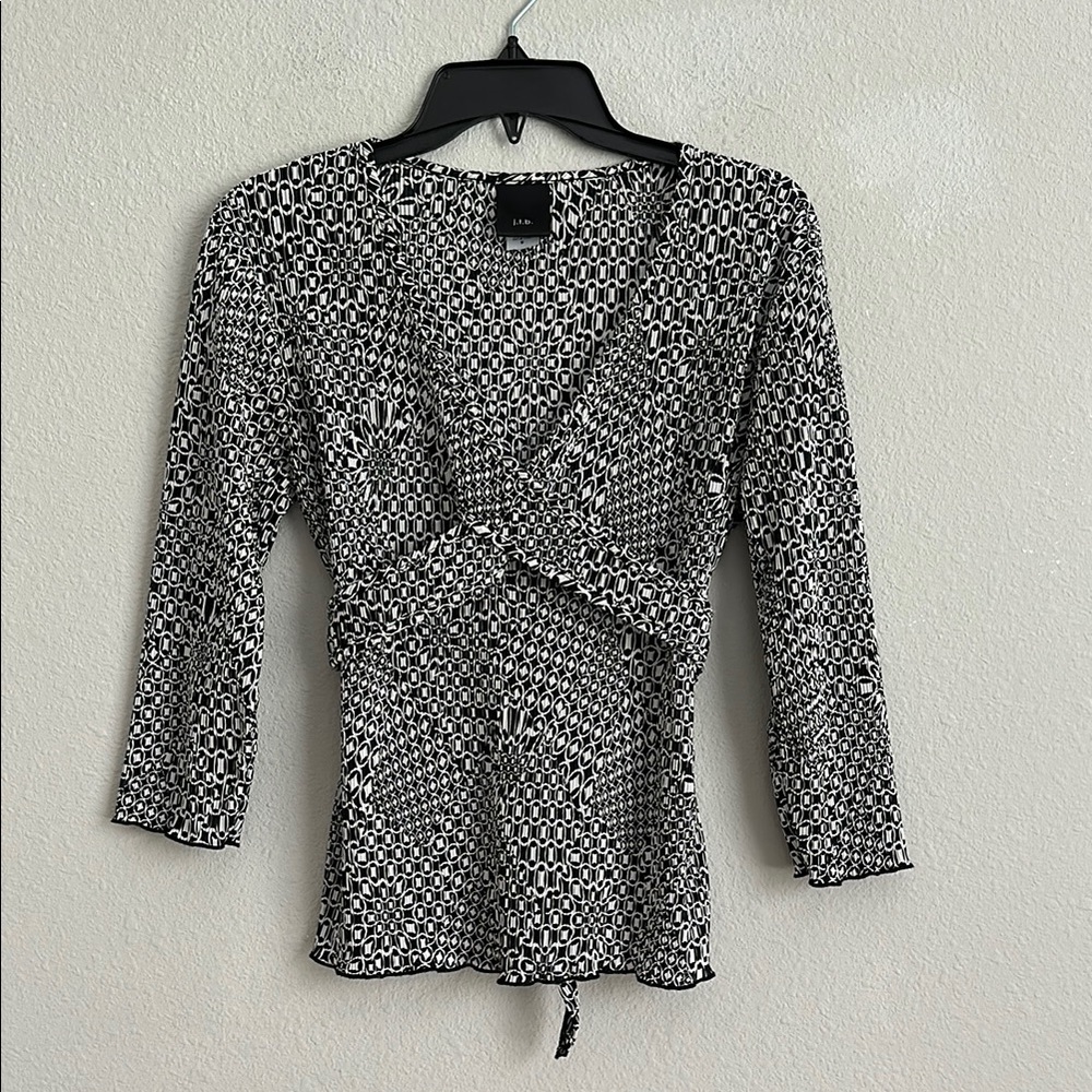 J.T.B. Crisscross front Chic Black and White Wrap Top small